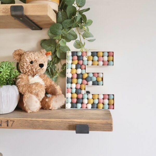 Pompom Freestanding initials