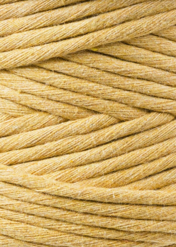 Honey 3mm Single Ply Bobbiny - Image 2