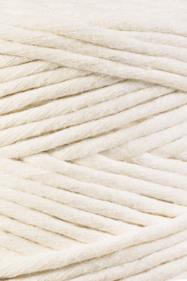 Natural 3mm Single Ply Bobbiny - Image 2